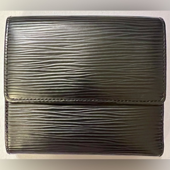 (Sold) Louis Vuitton Epi Leather Black Tri-Fold Wallet, Authentic - Picture 2 of 11